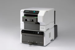 リコージャパンのRi 100とRh 100